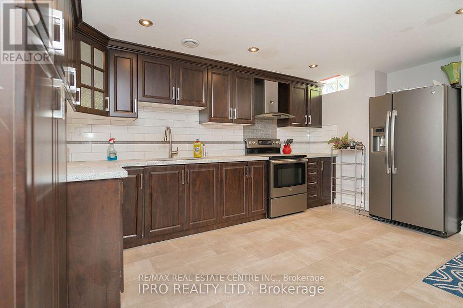 26 Maybeck Drive, Brampton, Ontario  L6X 0Z1 - Photo 37 - W12358857
