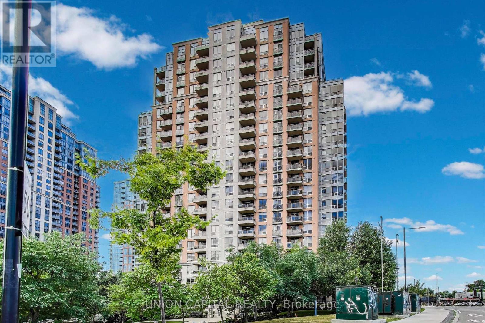 1104 - 5229 Dundas Street W, Toronto, Ontario  M9B 6L9 - Photo 3 - W12358879