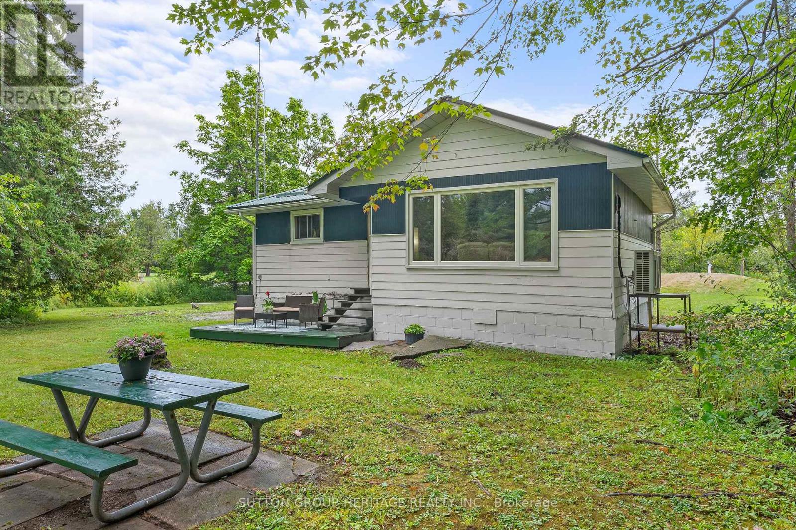 33 CROOKED COURT, Kawartha Lakes, Ontario