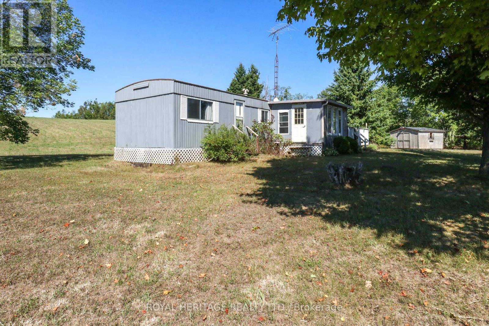 161 Devitt's Road, Kawartha Lakes, Ontario  K0M 1A0 - Photo 3 - X12358914