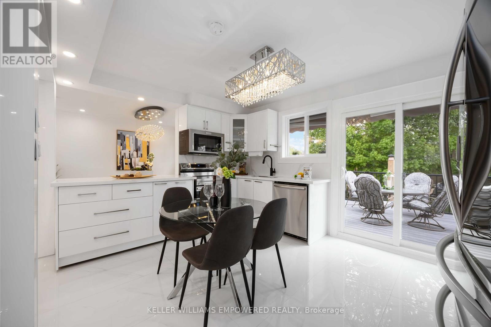 112 Kingslake Road, Toronto, Ontario  M2J 3E8 - Photo 13 - C12358953
