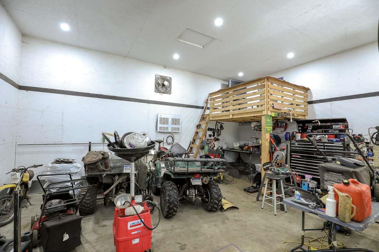 Property at 20313 44 AVENUE image 4