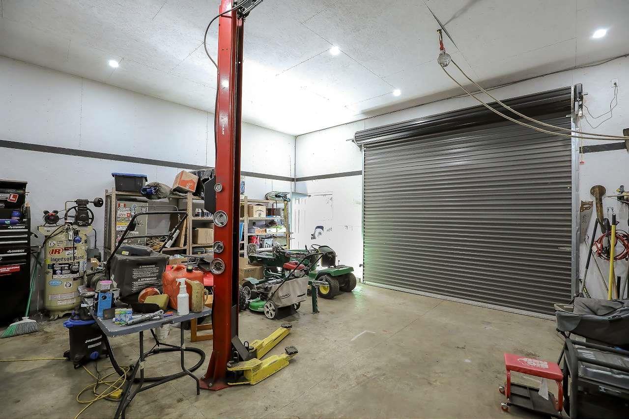 Property at 20313 44 AVENUE image 3