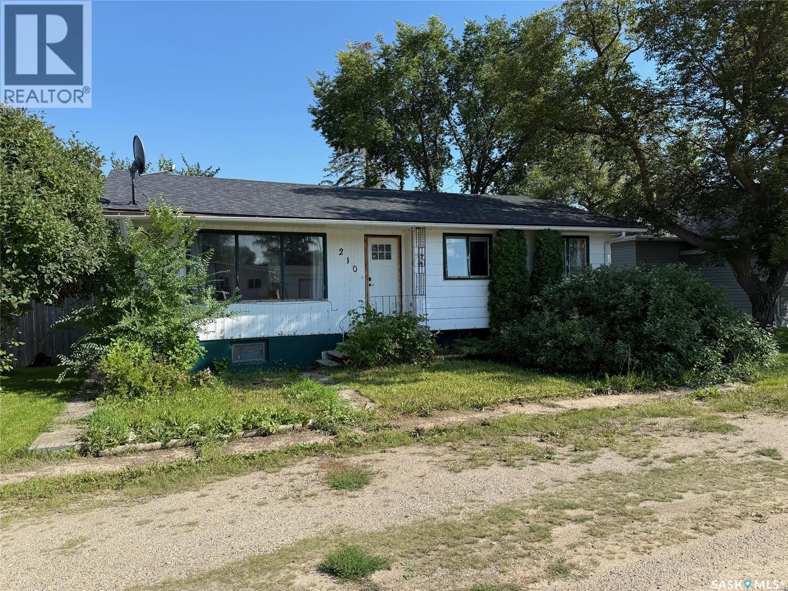 210 Tiree Street, Colonsay, Saskatchewan  S0K 0Z0 - Photo 1 - SK016331