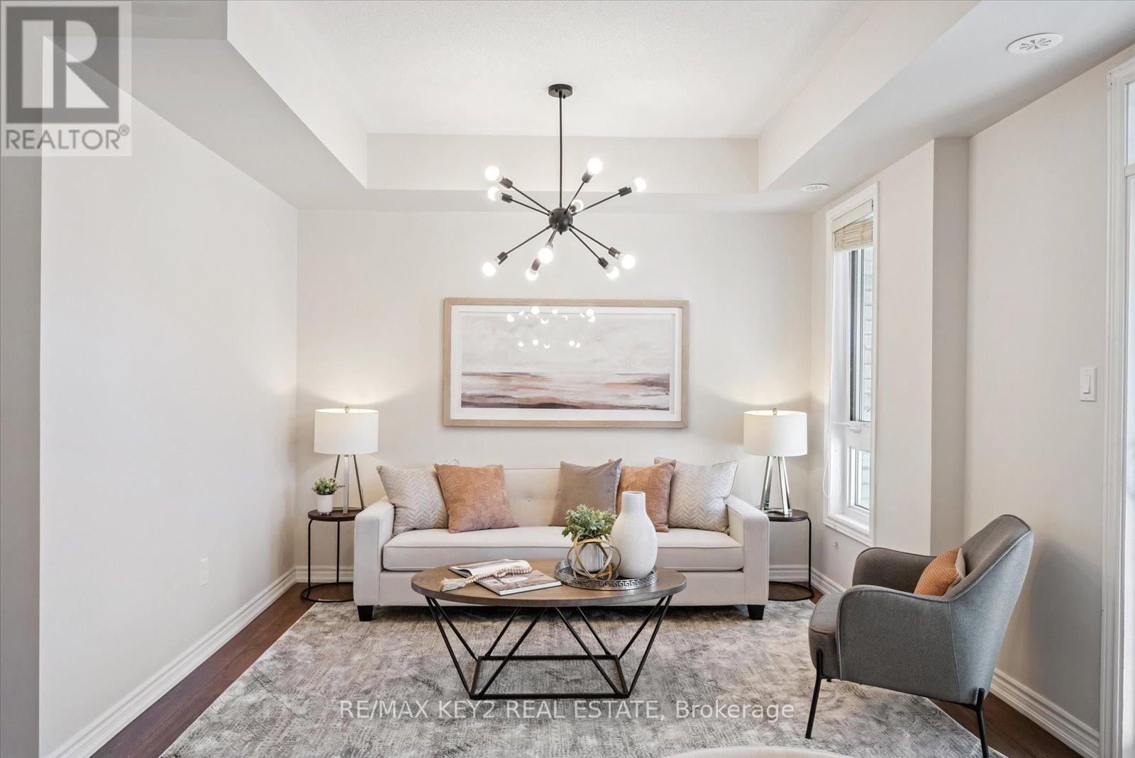 Property at 175 - 1704 GRENWICH GLEN image 4