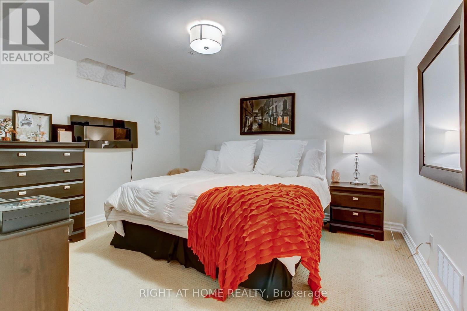 2706 Shering Crescent, Innisfil, Ontario  L9S 1H1 - Photo 25 - N12358943