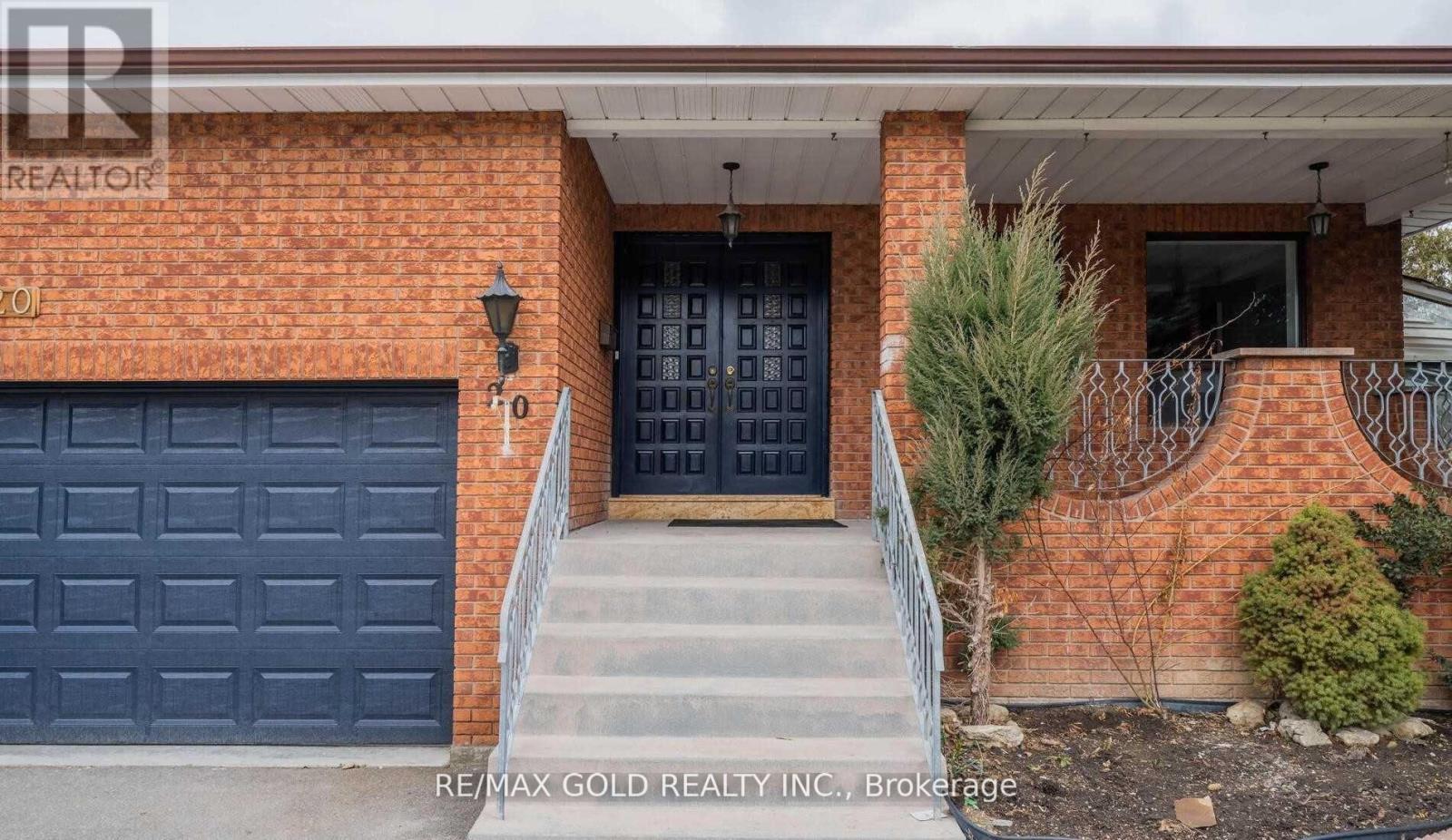 Property at 20 GARDEN AVENUE image 2