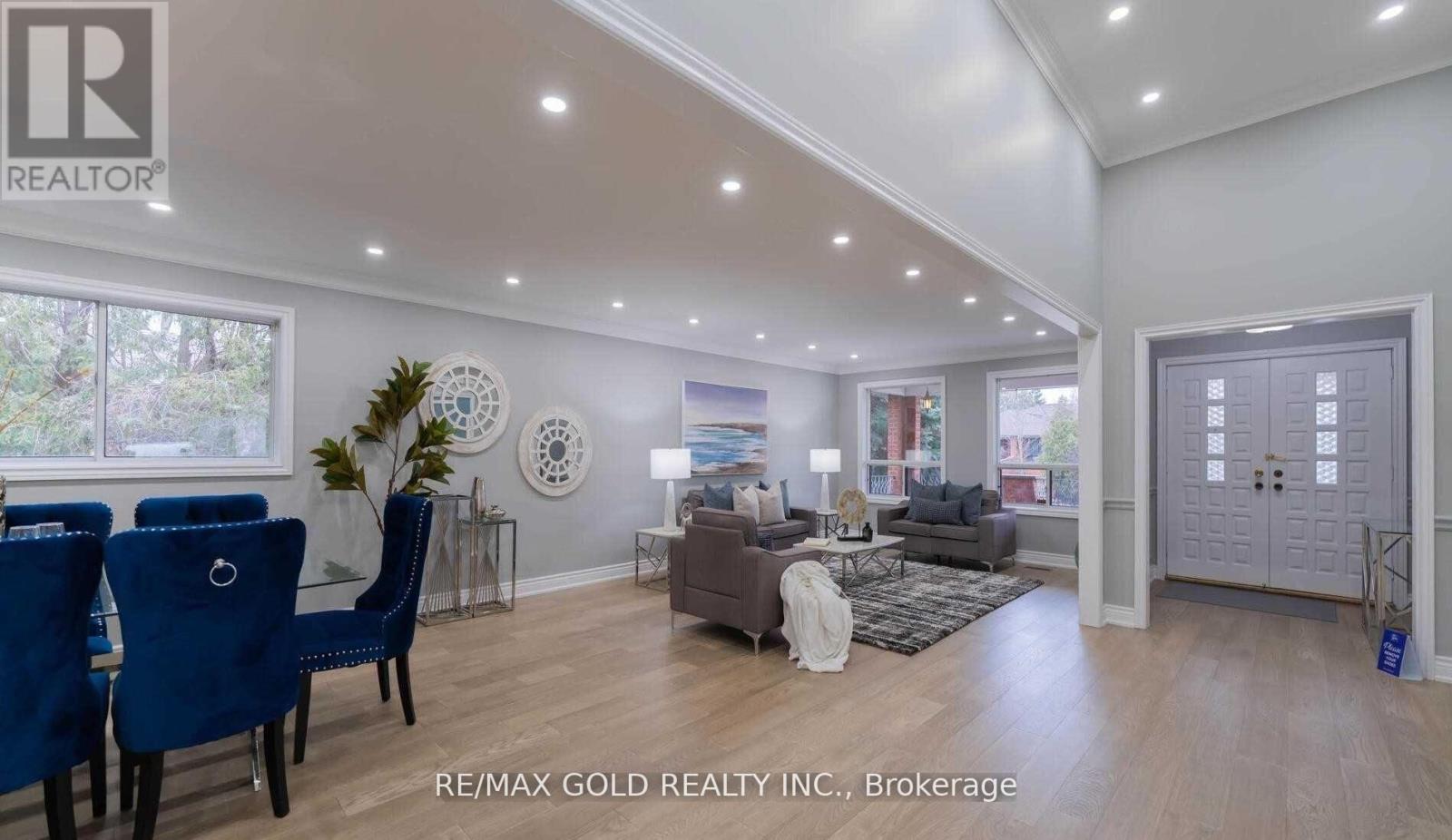 Property at 20 GARDEN AVENUE image 4