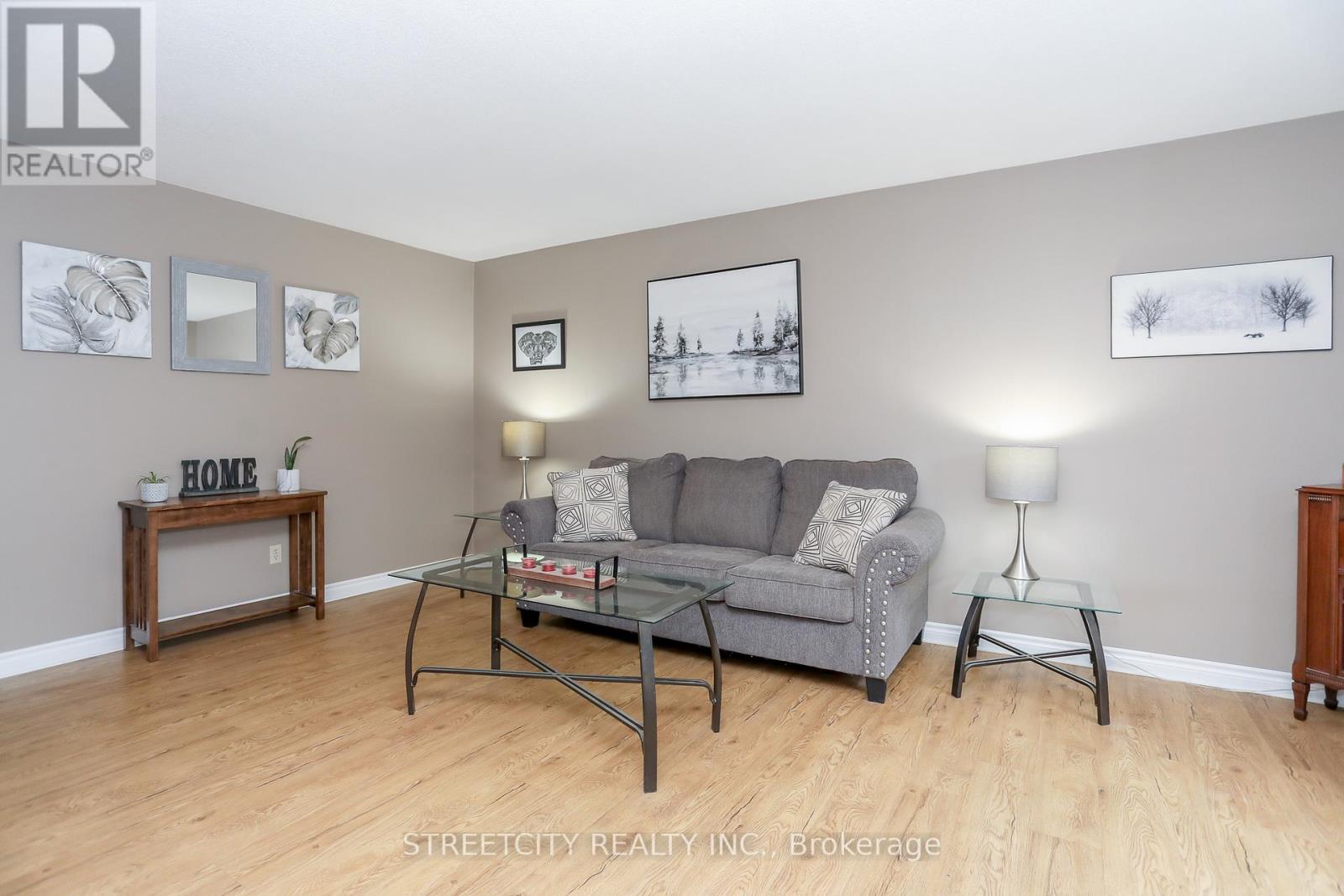 9 Cottonwood Crescent Sw, London North, Ontario  N6G 2Y7 - Photo 7 - X12330033