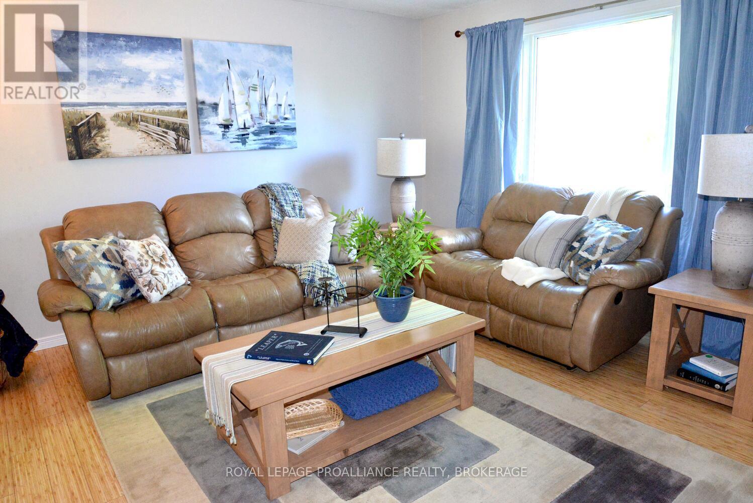Property at 2 GUTHRIE DRIVE image 5