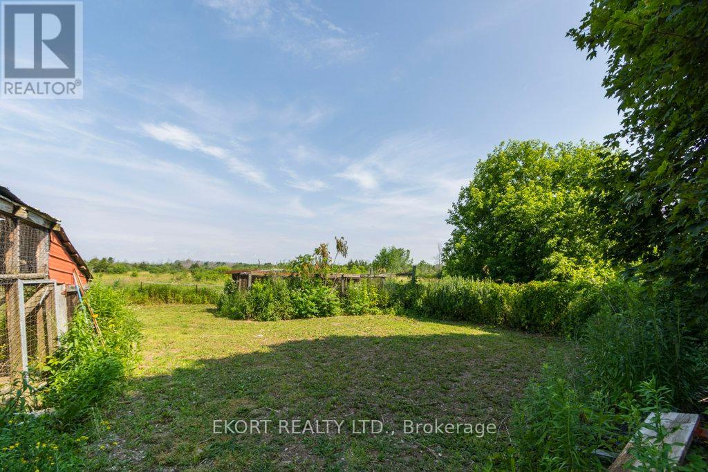 1172 Salem Road, Prince Edward County, Ontario  K0K 1T0 - Photo 33 - X12359135