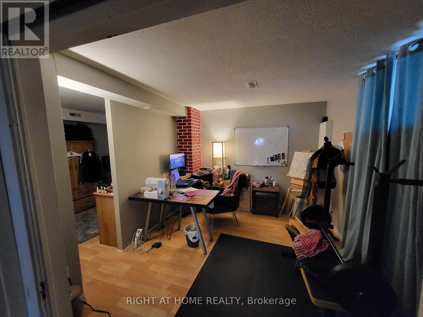 #1 - 2123 Lawrence Avenue W, Toronto, Ontario  M9M 1H7 - Photo 20 - W12358990