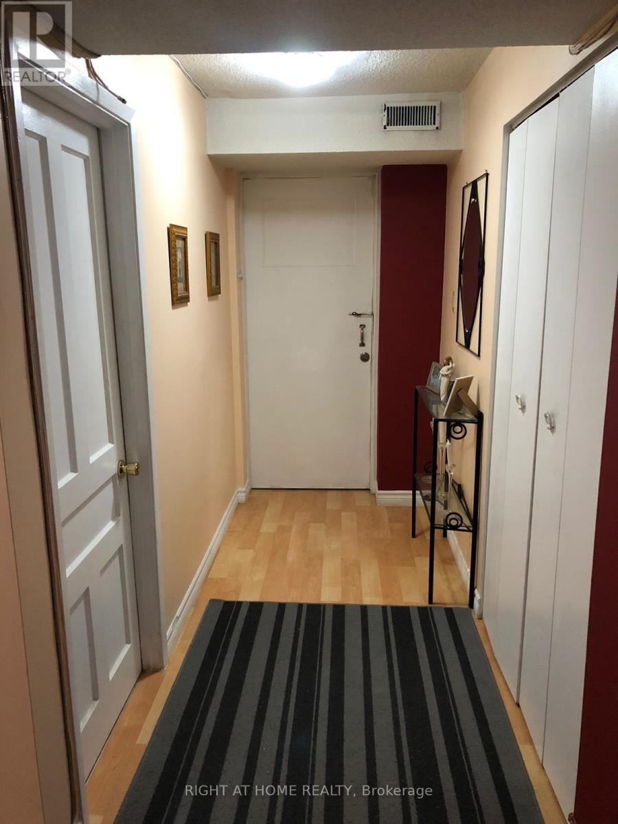 #1 - 2123 Lawrence Avenue W, Toronto, Ontario  M9M 1H7 - Photo 24 - W12358990