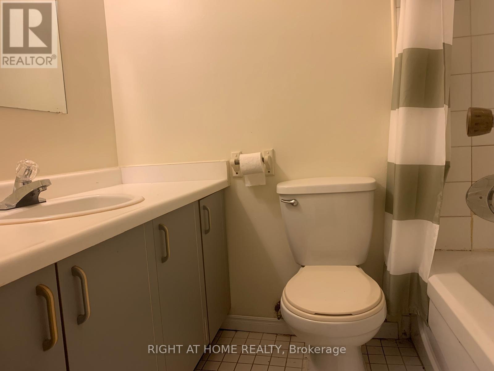 #5 - 69 George Street, Toronto, Ontario  M9N 2B6 - Photo 11 - W12358998