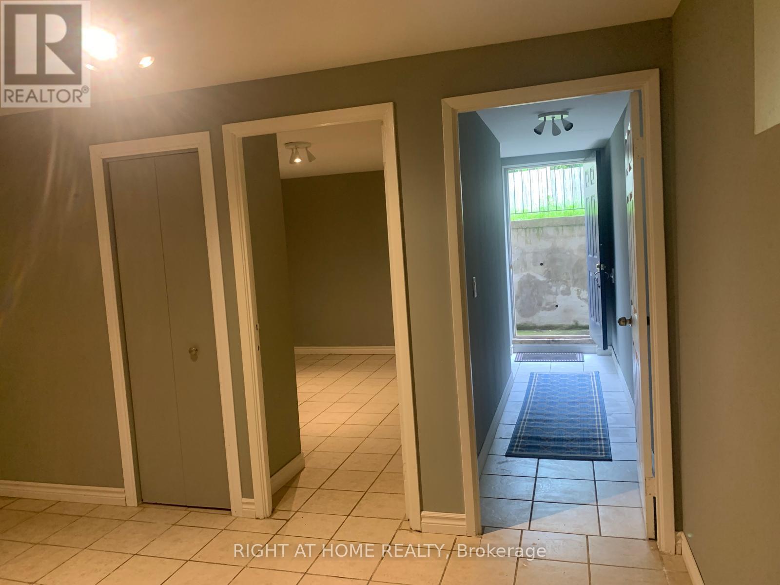 #5 - 69 George Street, Toronto, Ontario  M9N 2B6 - Photo 4 - W12358998
