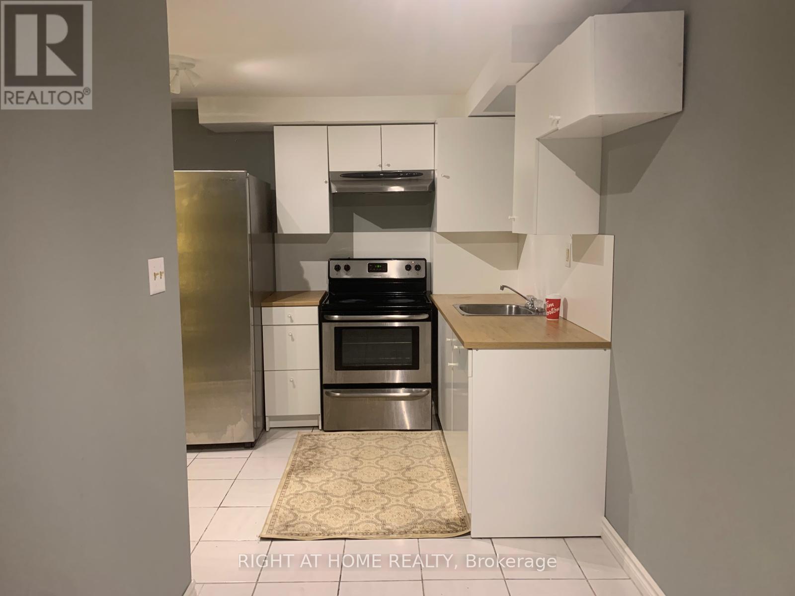 #5 - 69 George Street, Toronto, Ontario  M9N 2B6 - Photo 9 - W12358998
