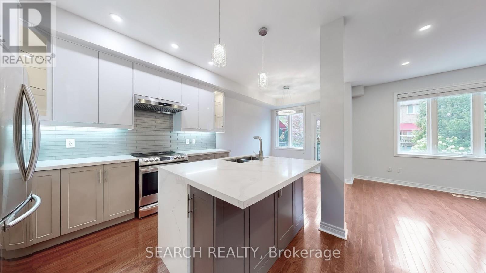2280 Highcroft Road, Oakville, Ontario  L6M 4Y4 - Photo 6 - W12359031