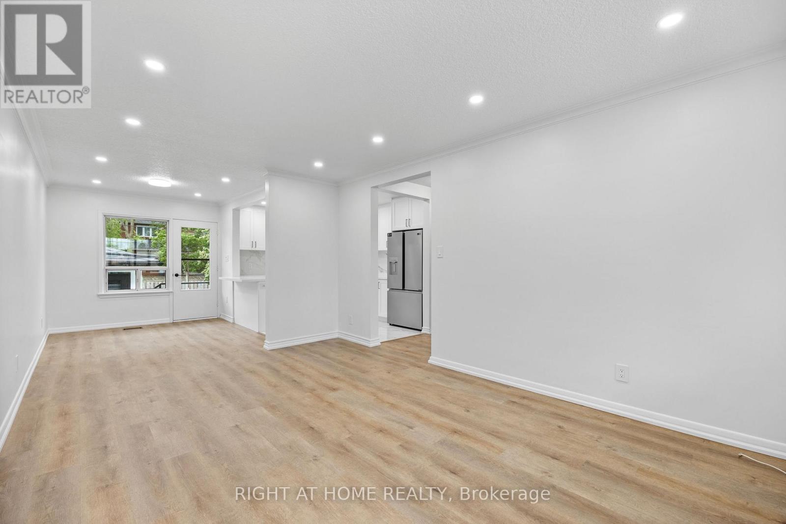 Property at 53 LAWNSIDE DRIVE image 5