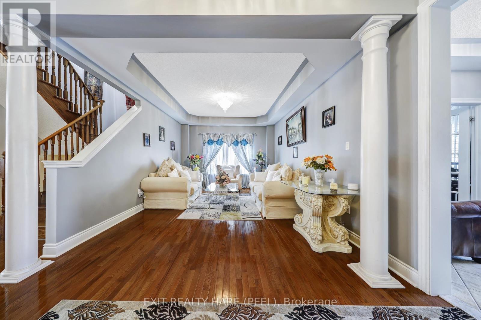 23 Fontainebleu Road, Brampton, Ontario  L6P 1Z1 - Photo 12 - W12359054