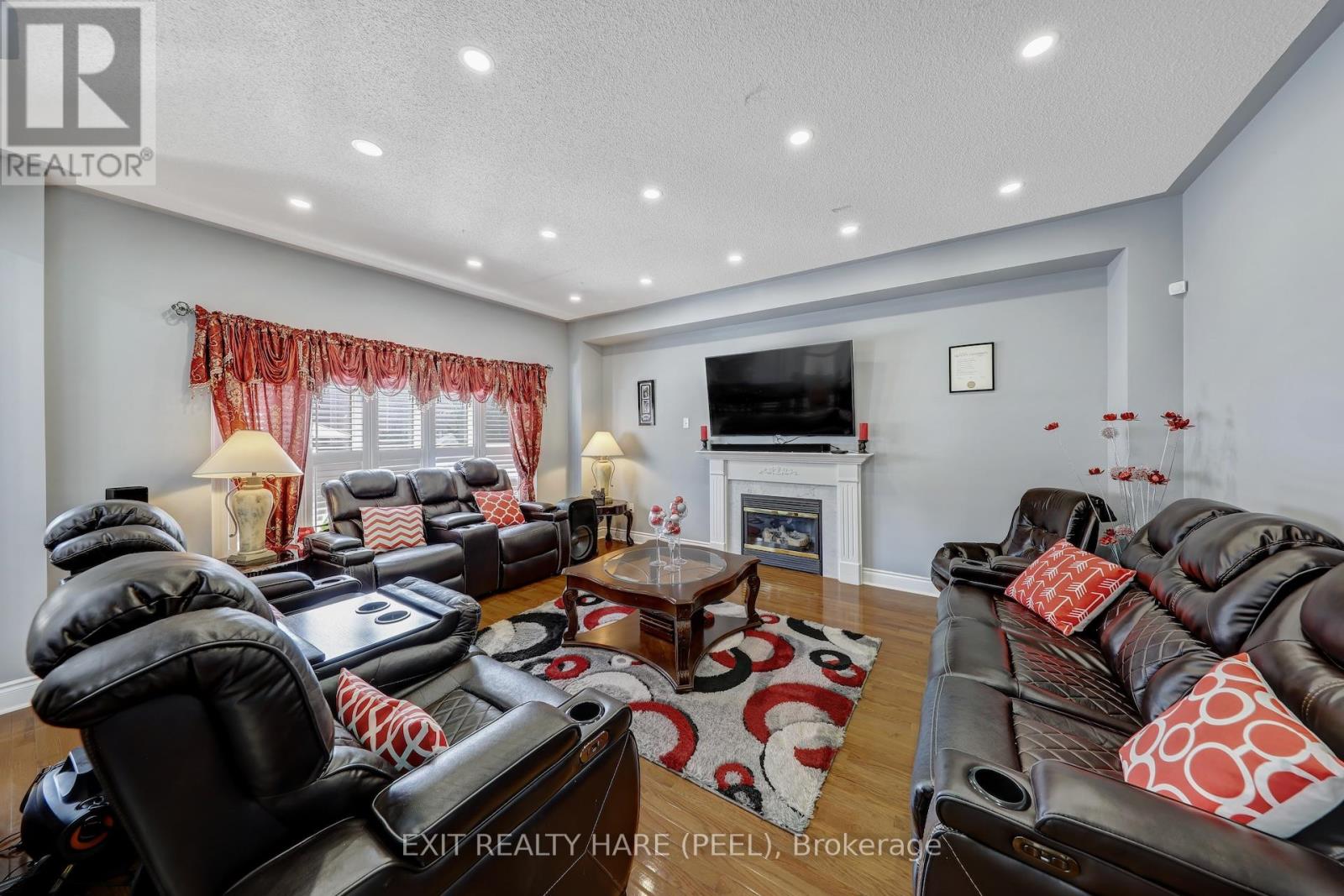 23 Fontainebleu Road, Brampton, Ontario  L6P 1Z1 - Photo 19 - W12359054