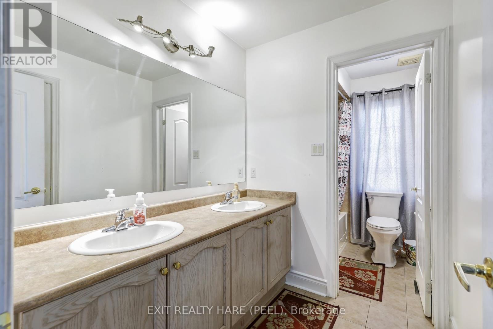23 Fontainebleu Road, Brampton, Ontario  L6P 1Z1 - Photo 23 - W12359054