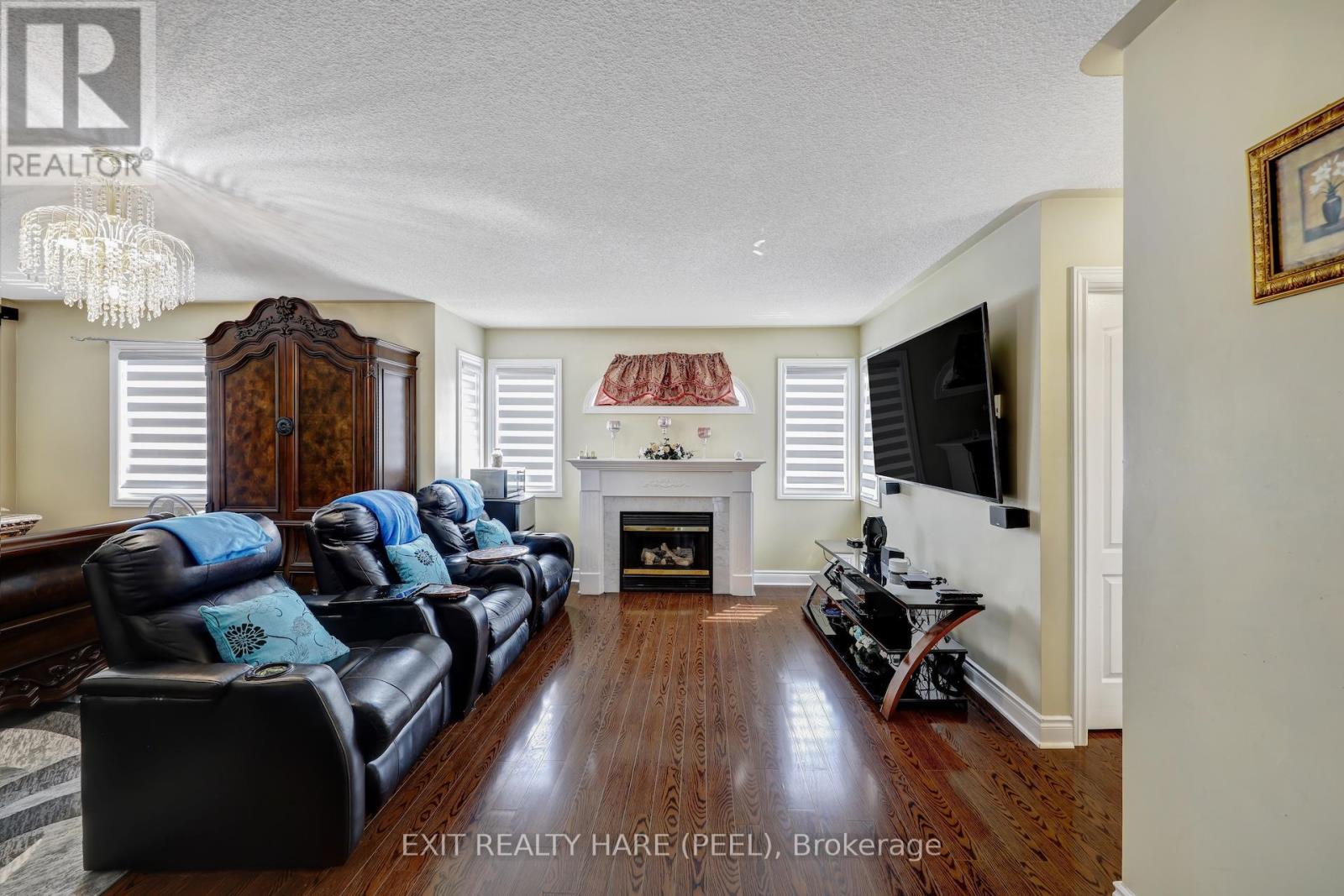 23 Fontainebleu Road, Brampton, Ontario  L6P 1Z1 - Photo 32 - W12359054