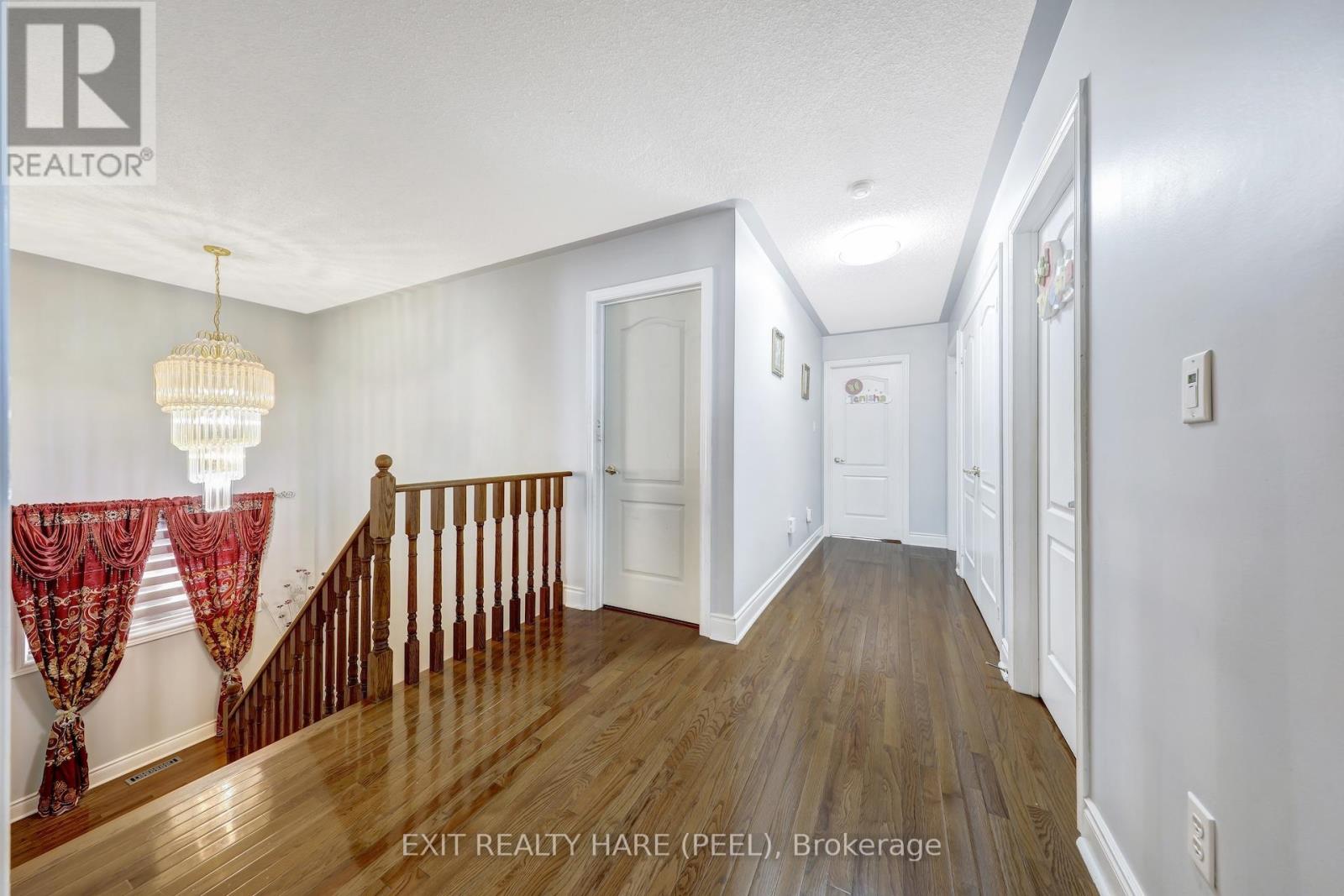 23 Fontainebleu Road, Brampton, Ontario  L6P 1Z1 - Photo 37 - W12359054