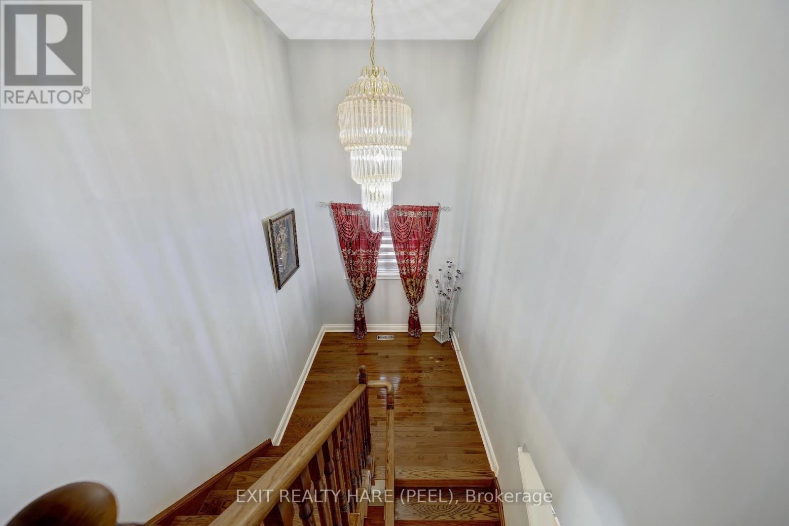 23 Fontainebleu Road, Brampton, Ontario  L6P 1Z1 - Photo 38 - W12359054