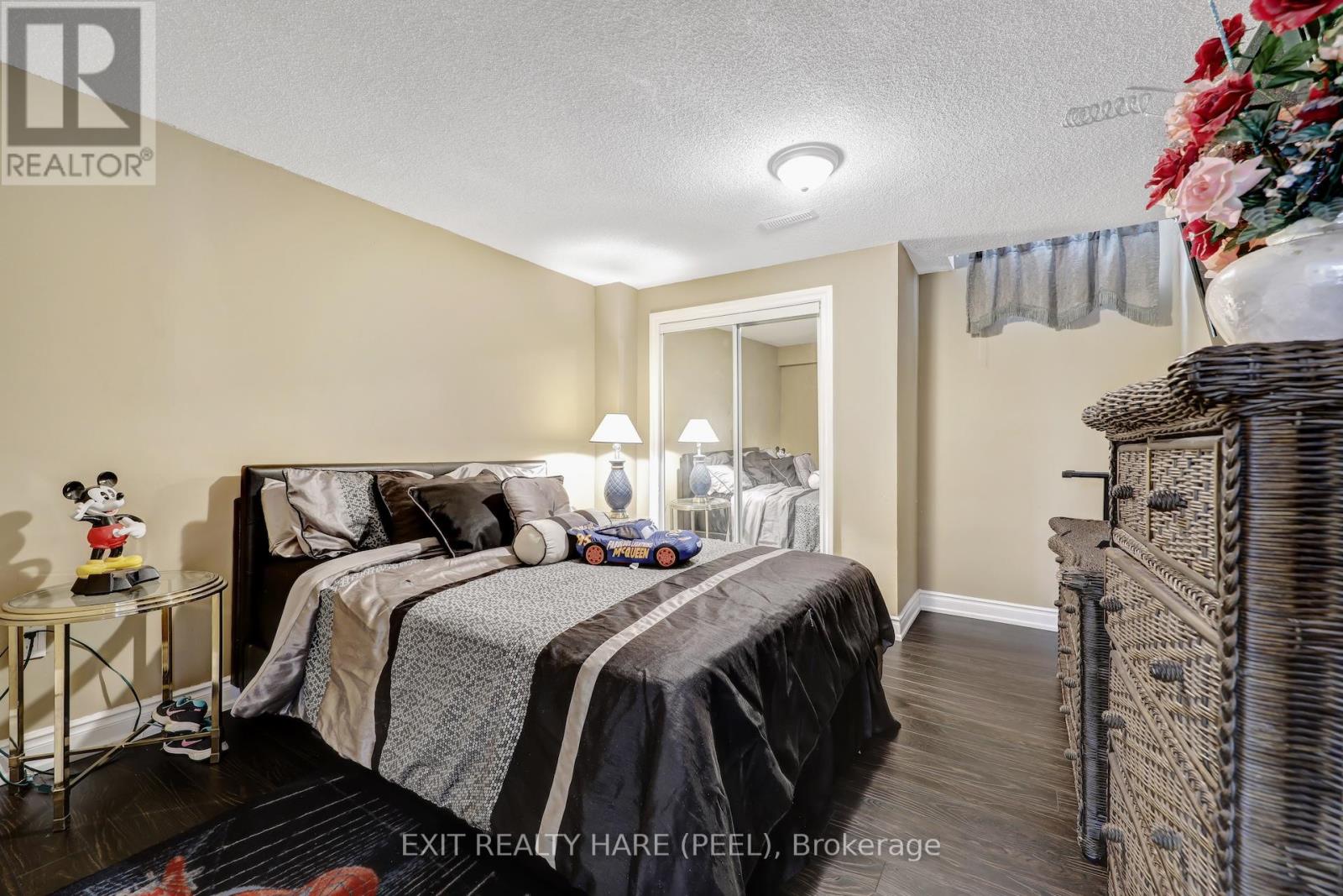 23 Fontainebleu Road, Brampton, Ontario  L6P 1Z1 - Photo 40 - W12359054