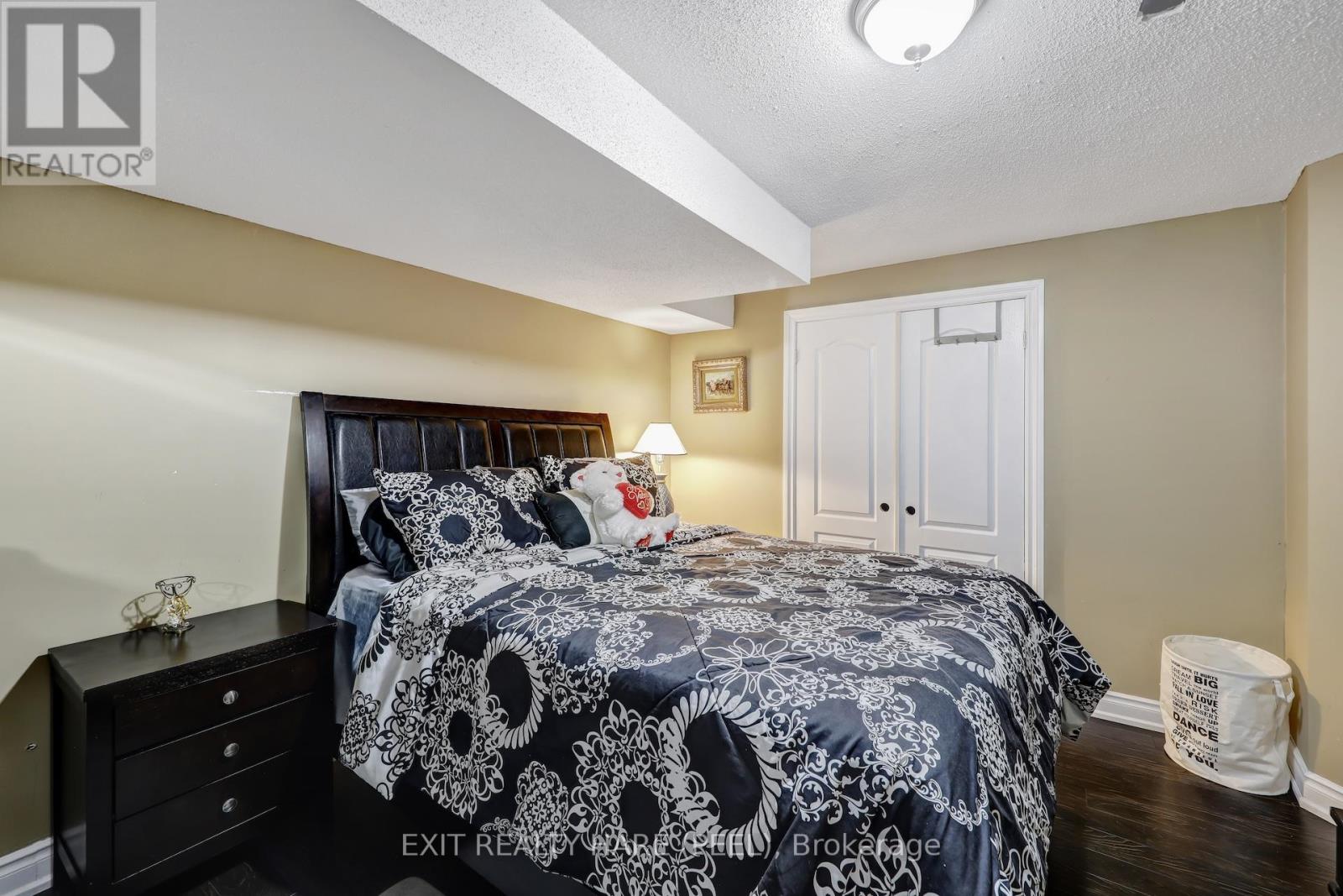 23 Fontainebleu Road, Brampton, Ontario  L6P 1Z1 - Photo 41 - W12359054