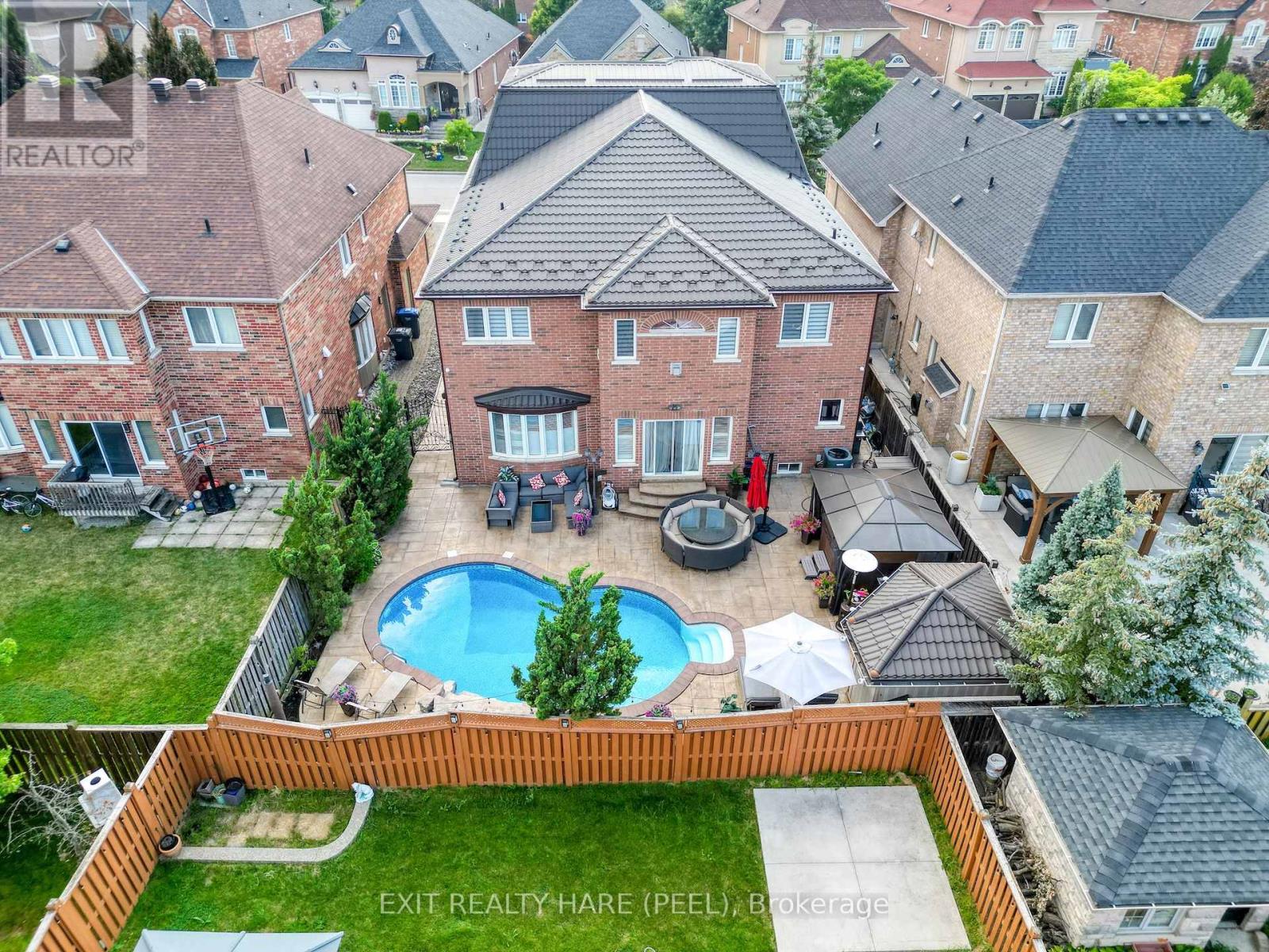 23 Fontainebleu Road, Brampton, Ontario  L6P 1Z1 - Photo 50 - W12359054