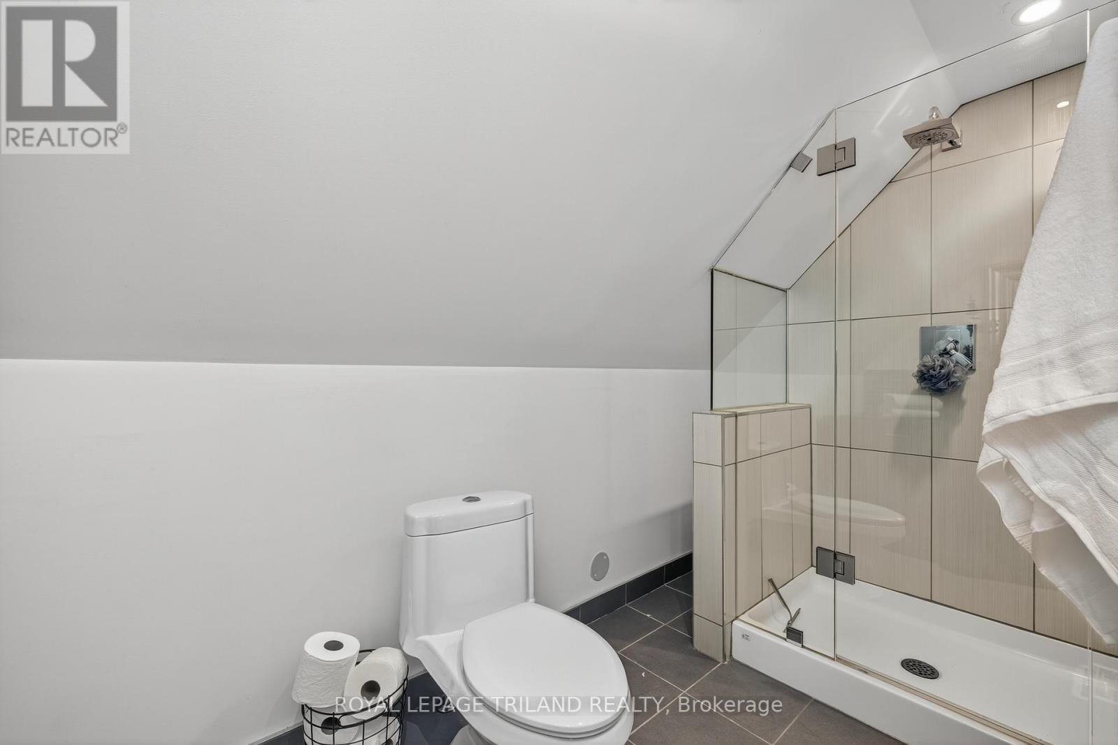 513 Grosvenor Street, London East, Ontario  N5Y 3S8 - Photo 26 - X12359129