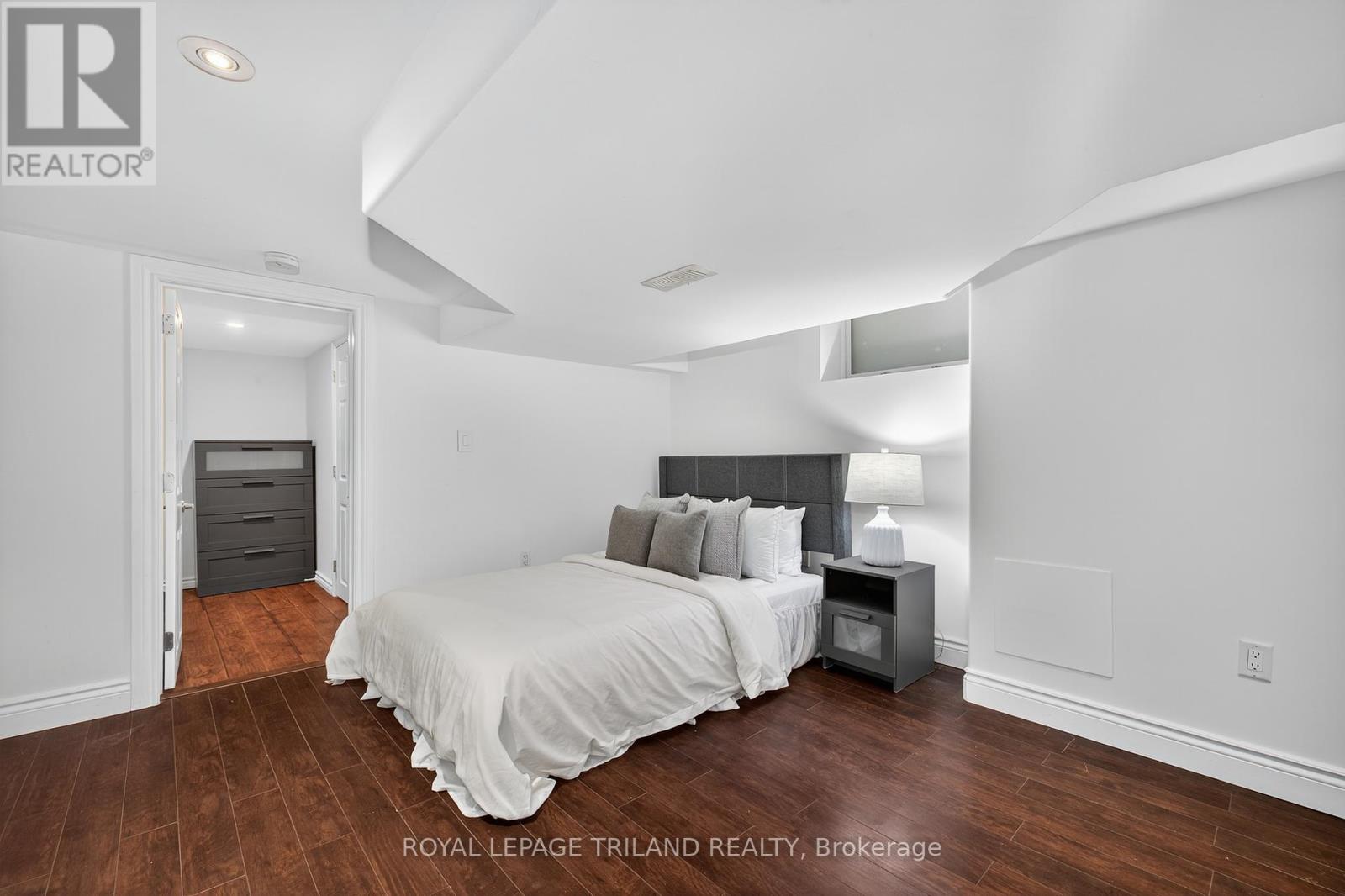 513 Grosvenor Street, London East, Ontario  N5Y 3S8 - Photo 35 - X12359129