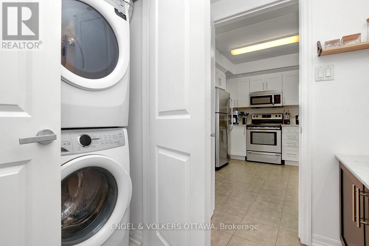 1305 - 242 Rideau Street, Ottawa, Ontario  K1N 0B7 - Photo 13 - X12359092