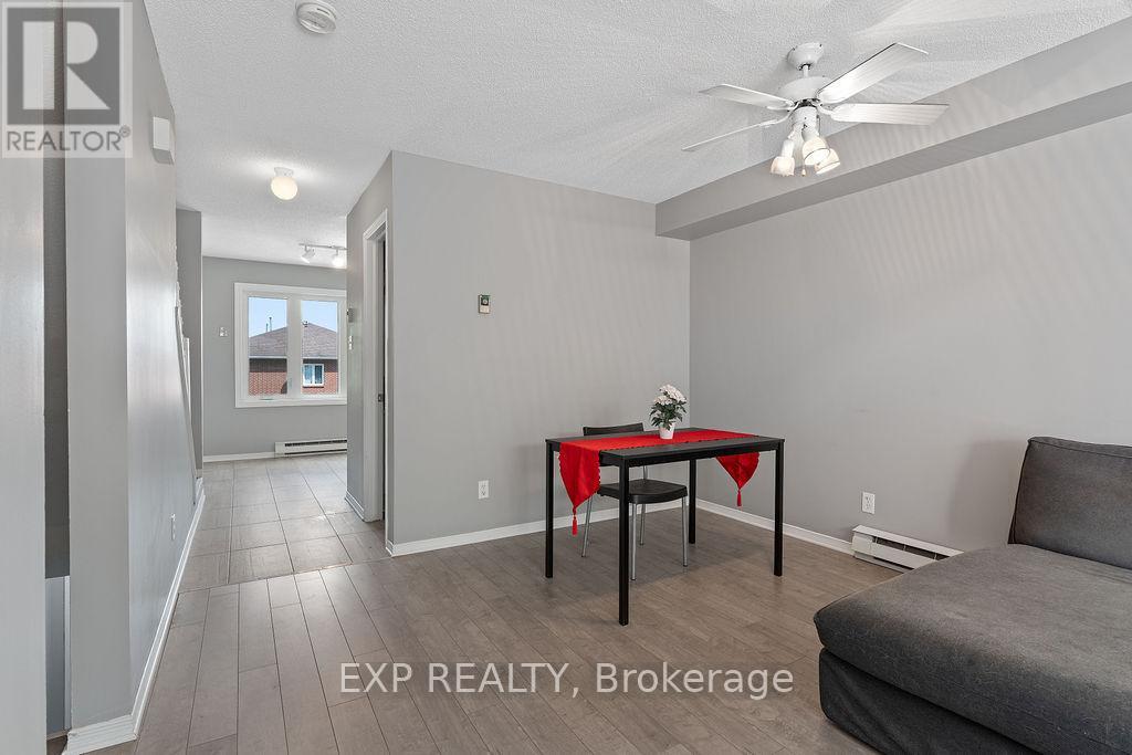 202 - 299 Castor Street, Russell, Ontario  K4R 1E9 - Photo 11 - X12359100