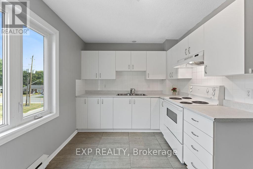 202 - 299 Castor Street, Russell, Ontario  K4R 1E9 - Photo 17 - X12359100