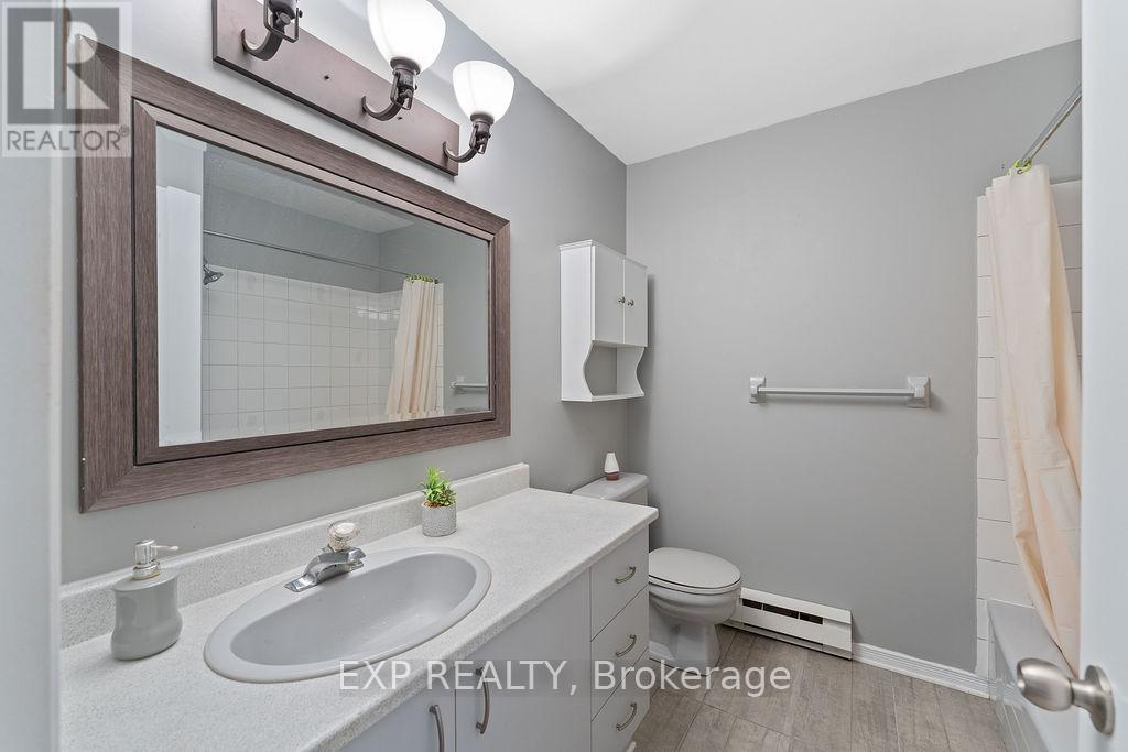 202 - 299 Castor Street, Russell, Ontario  K4R 1E9 - Photo 26 - X12359100