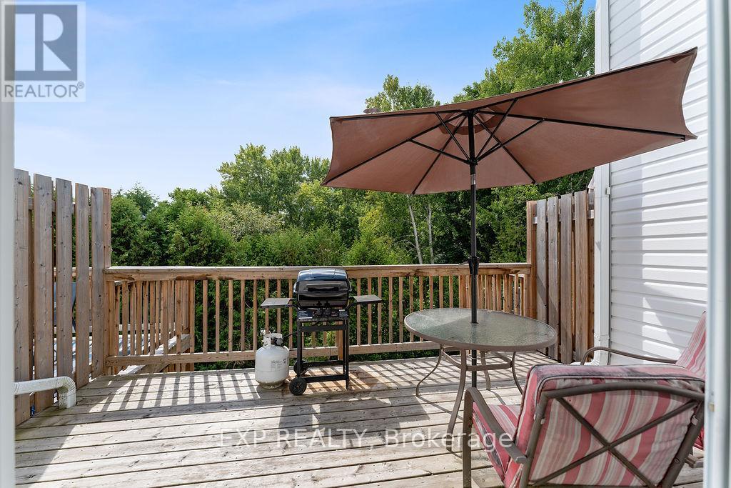 202 - 299 Castor Street, Russell, Ontario  K4R 1E9 - Photo 28 - X12359100