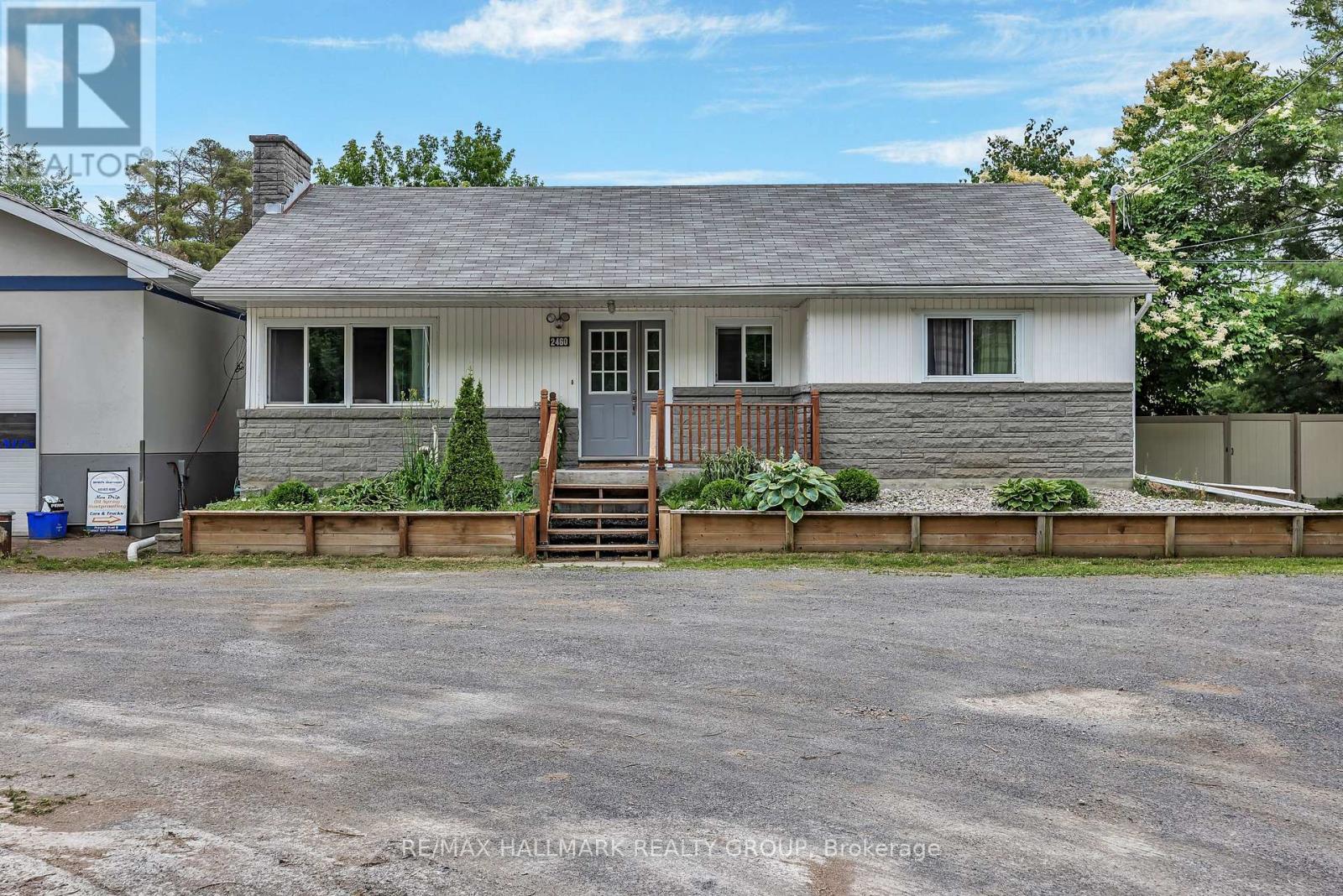 2460 Leitrim Road, Ottawa, Ontario  K1T 3V3 - Photo 5 - X12359138