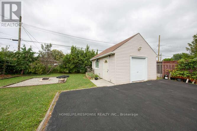 35 Parkdale Drive, Thorold, Ontario  L2V 2N5 - Photo 31 - X12358923