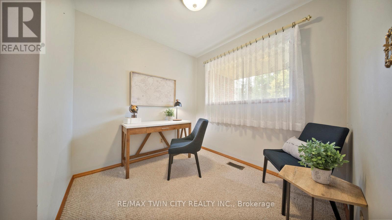 25 Kensington Avenue, Brantford, Ontario  N3R 3N6 - Photo 12 - X12358974