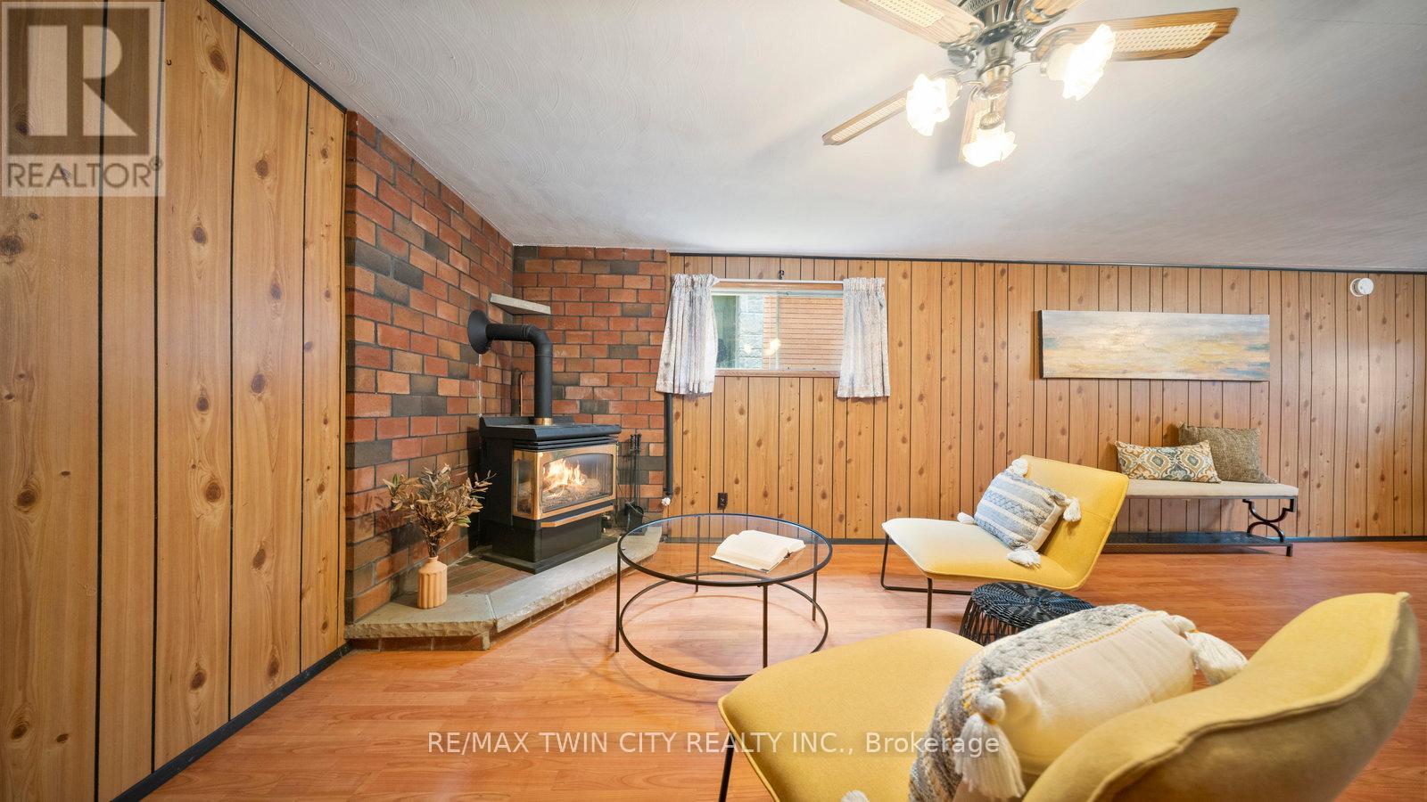25 Kensington Avenue, Brantford, Ontario  N3R 3N6 - Photo 17 - X12358974