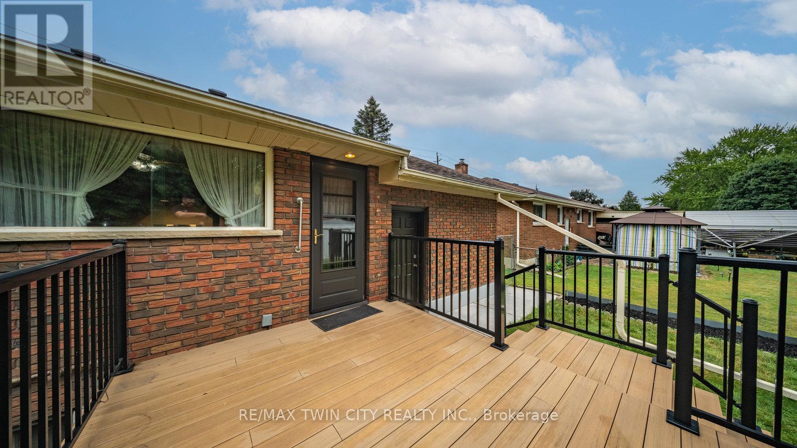 25 Kensington Avenue, Brantford, Ontario  N3R 3N6 - Photo 24 - X12358974