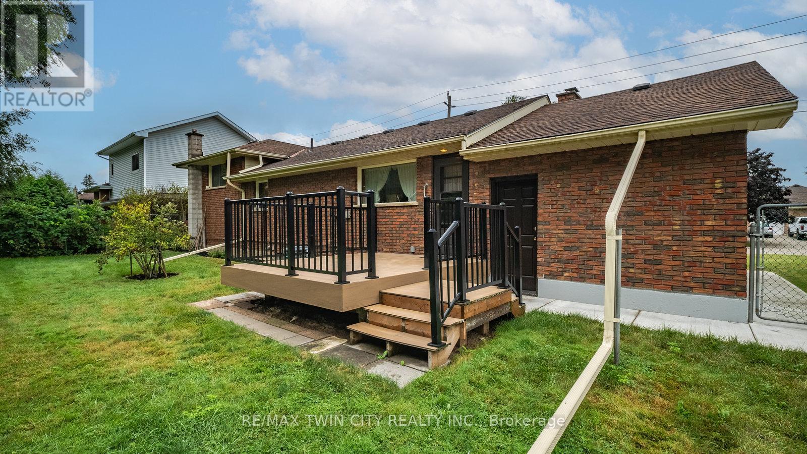 25 Kensington Avenue, Brantford, Ontario  N3R 3N6 - Photo 26 - X12358974