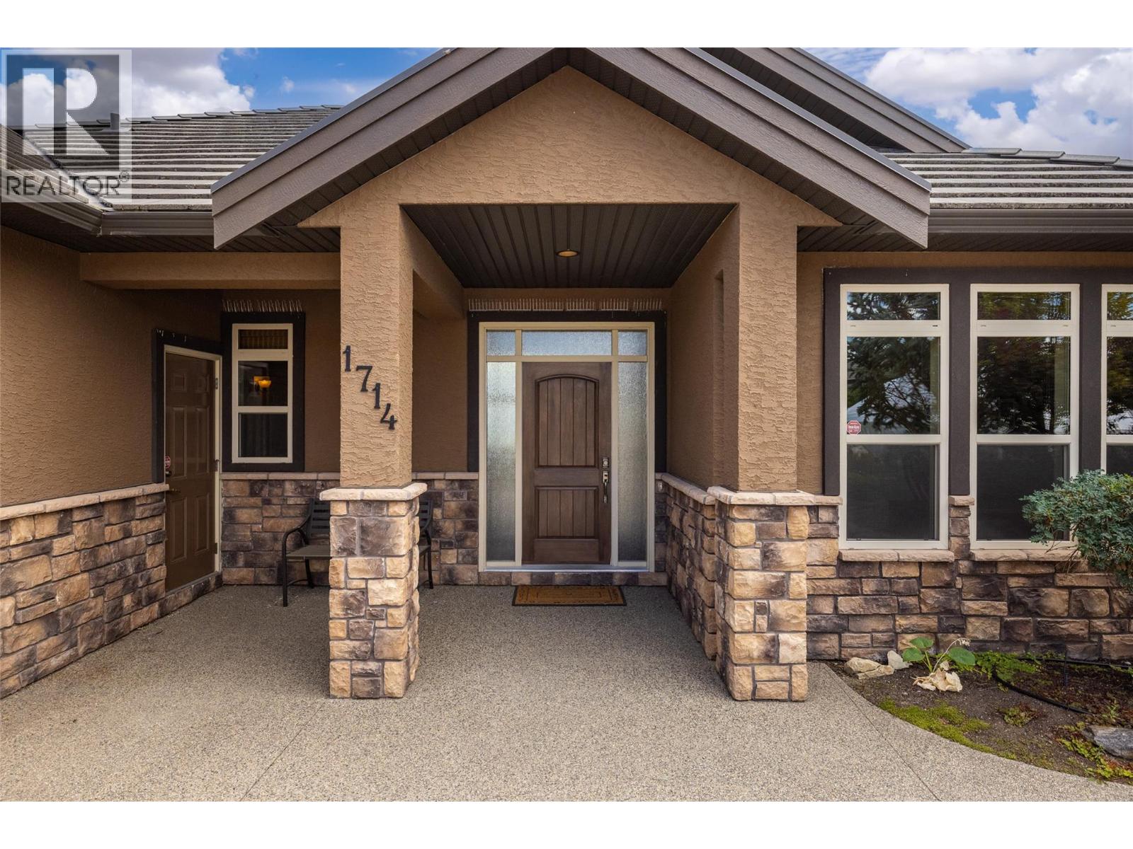 1714 Capistrano Peaks Crescent, Kelowna, British Columbia  V1V 2Z3 - Photo 4 - 10360332