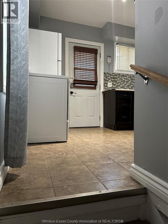 1695 Howard Unit# Main & Basement, Windsor, Ontario  N8X 3T6 - Photo 18 - 25021239
