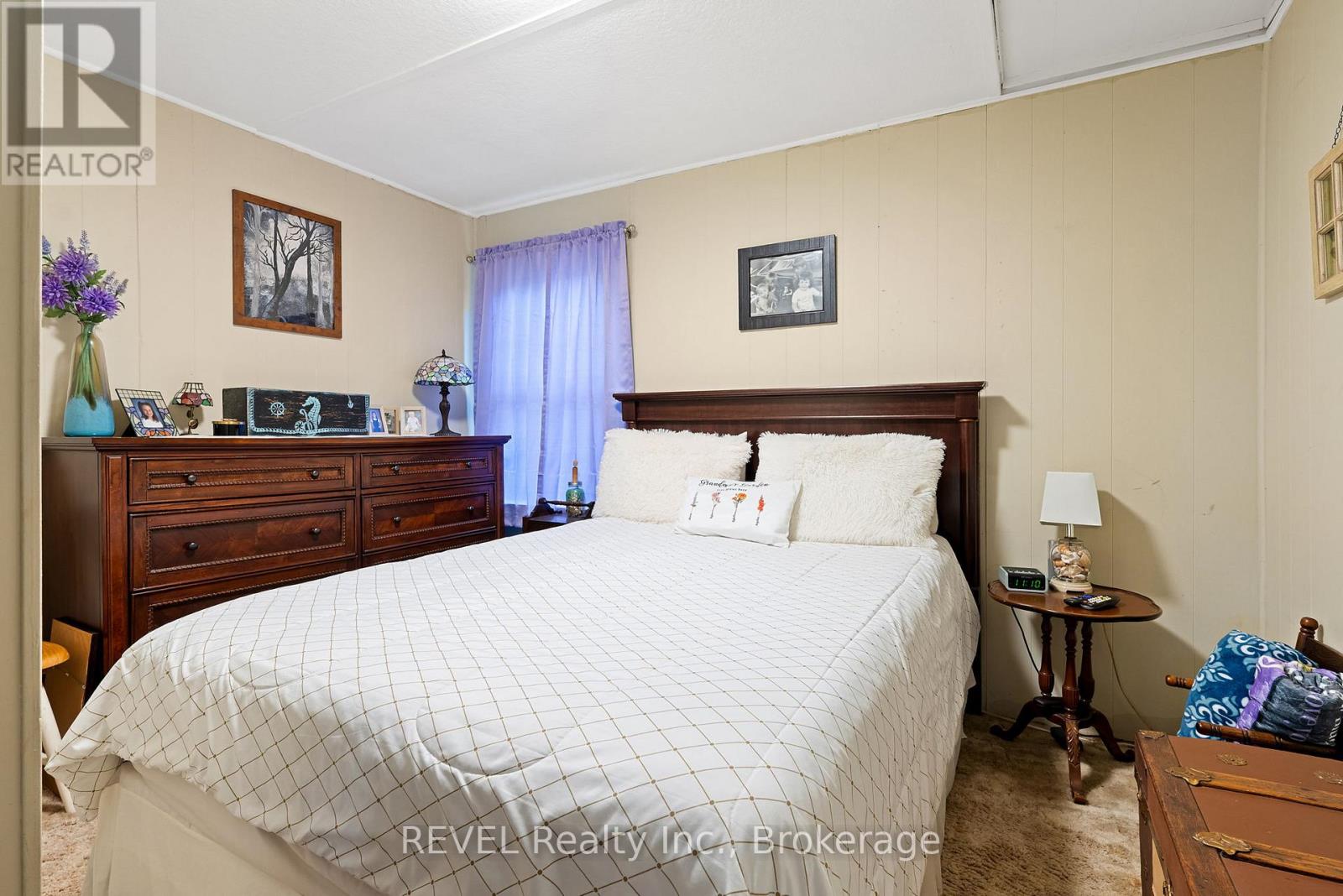 42 Douglas Street, Fort Erie, Ontario  L2A 3W5 - Photo 20 - X12359090