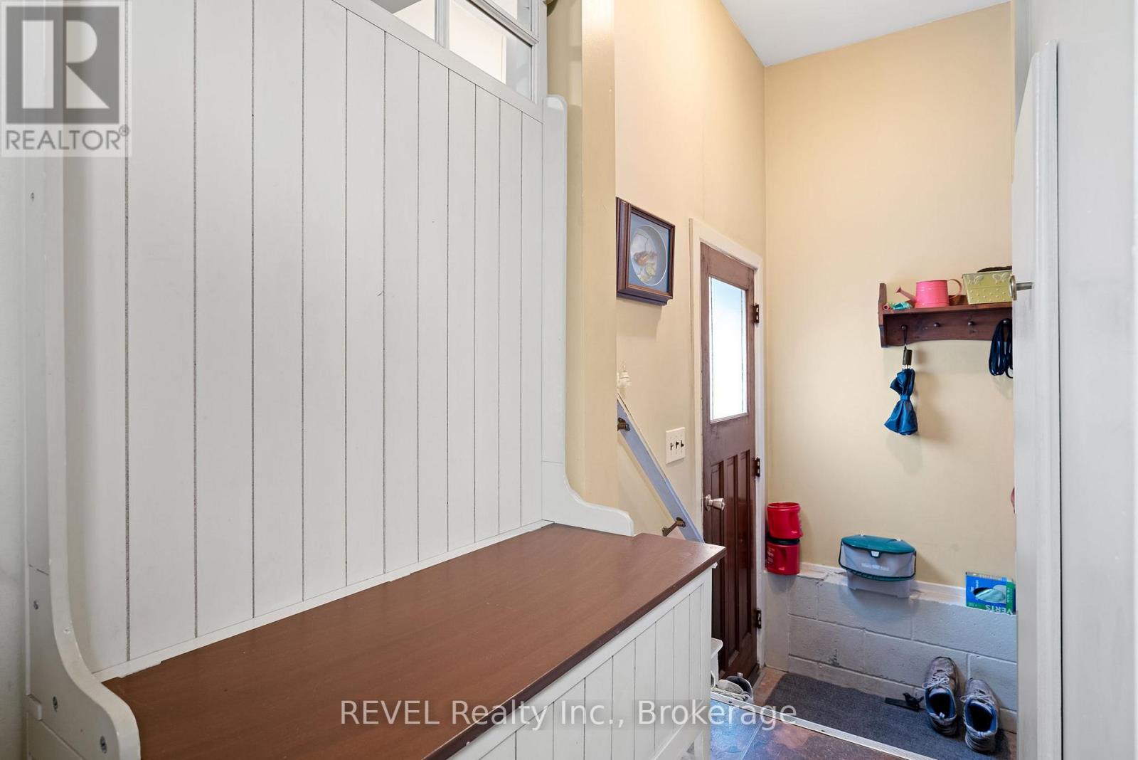 42 Douglas Street, Fort Erie, Ontario  L2A 3W5 - Photo 24 - X12359090