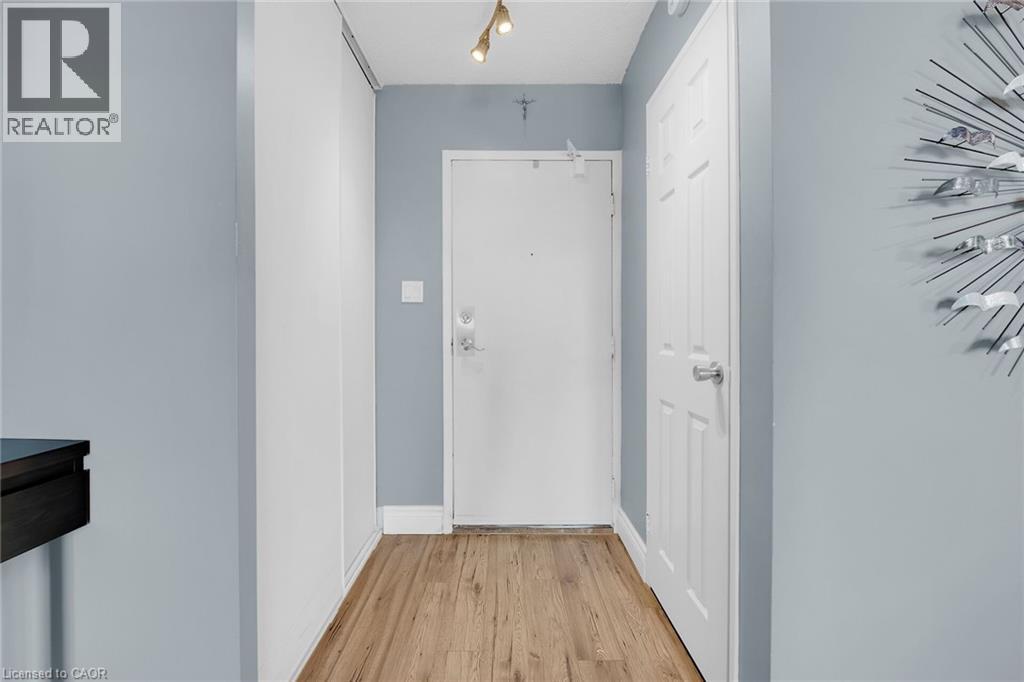 301 Frances Avenue Unit# 1406, Stoney Creek, Ontario  L8E 3W6 - Photo 18 - 40762033