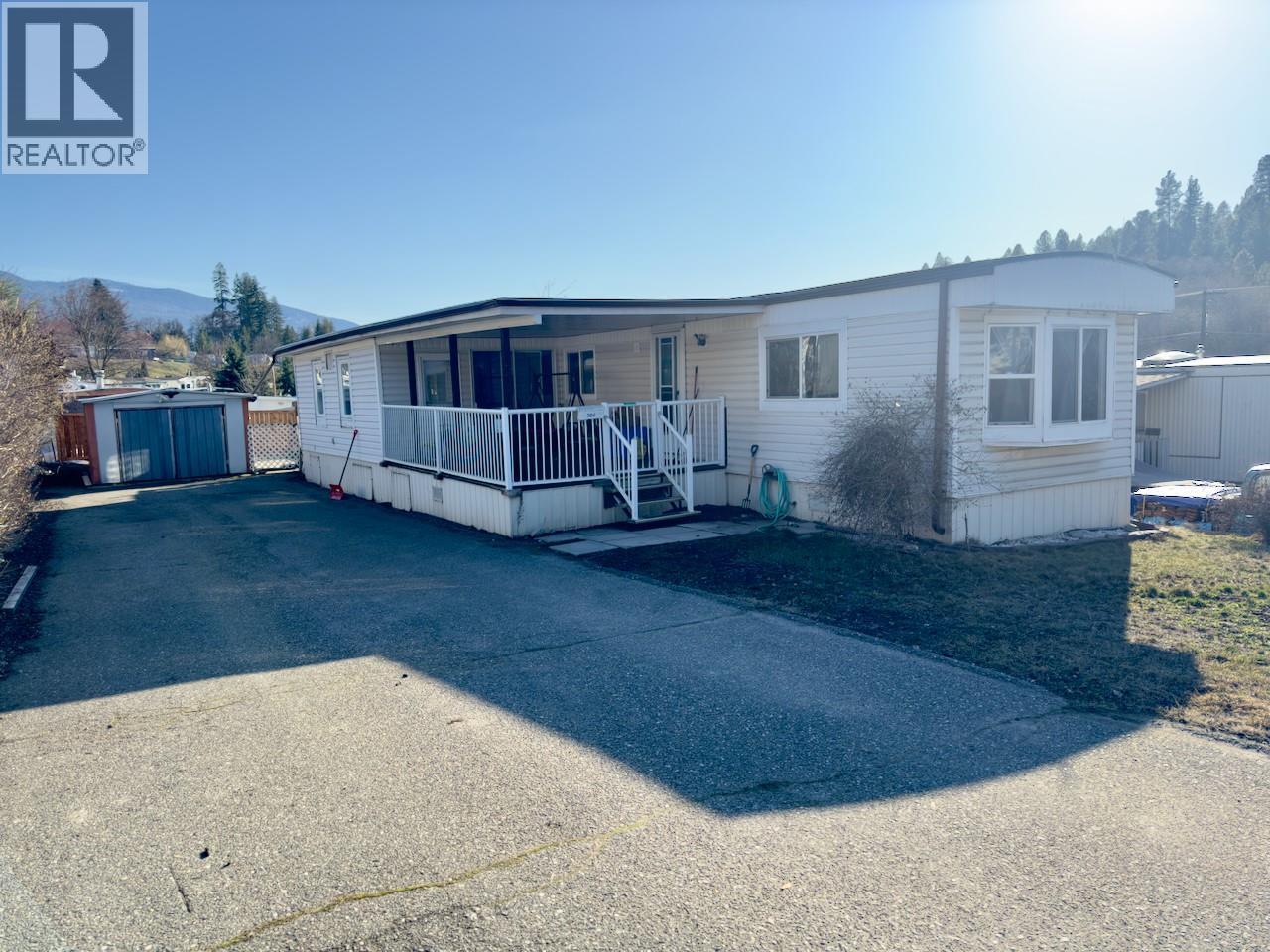 506 Guildford Court, Coldstream, British Columbia  V1B 2E3 - Photo 2 - 10360315
